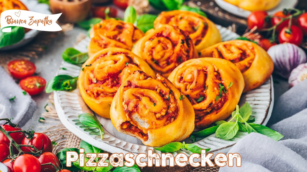 Pizzaschnecken Rezept - Einfache Pizzabrötchen mit Spinat, Tomaten und ...