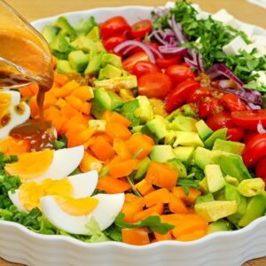 Only a few people know this recipe! The recipe for a delicious avocado salad. Healthy and delicious!